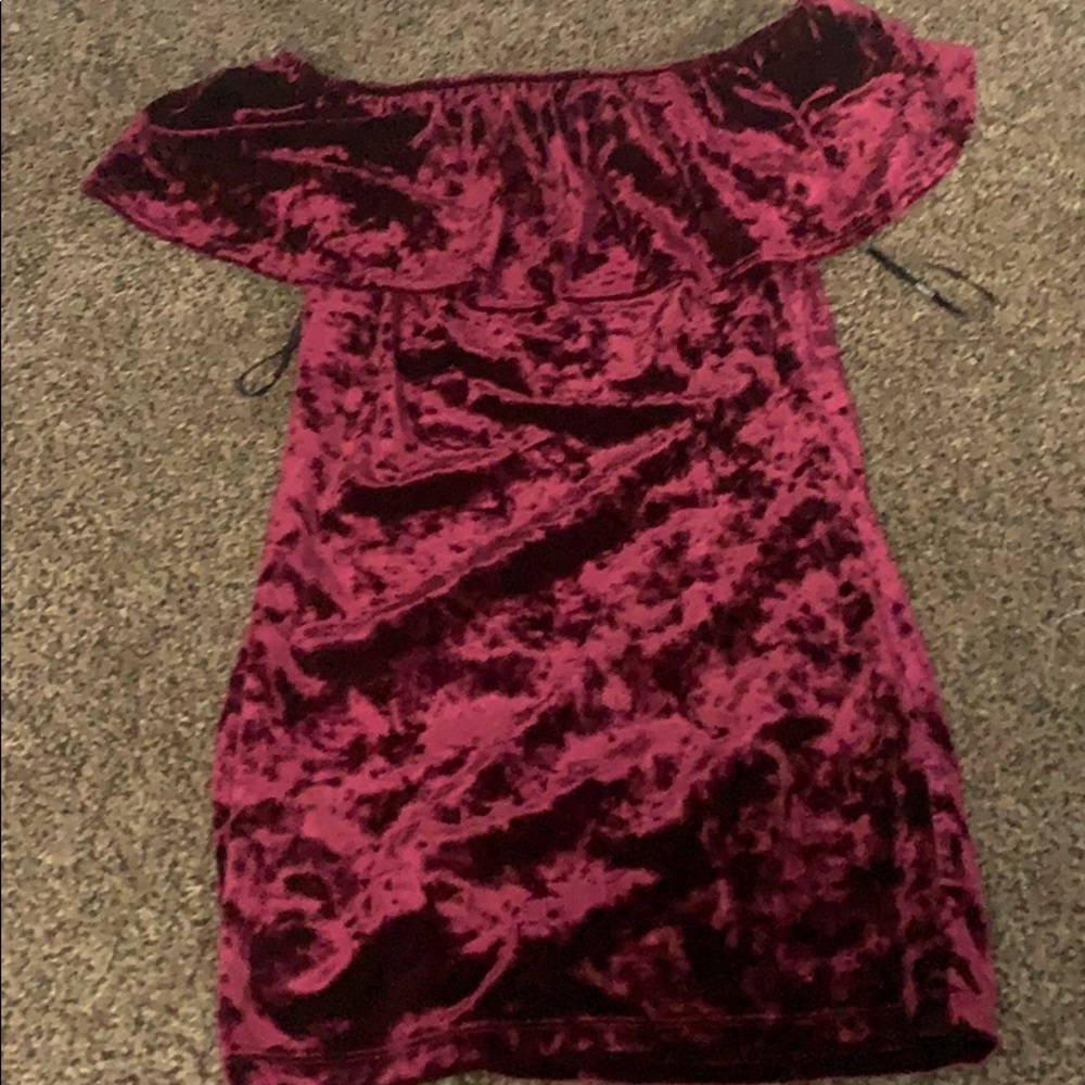 Burgundy velvet stretch dress